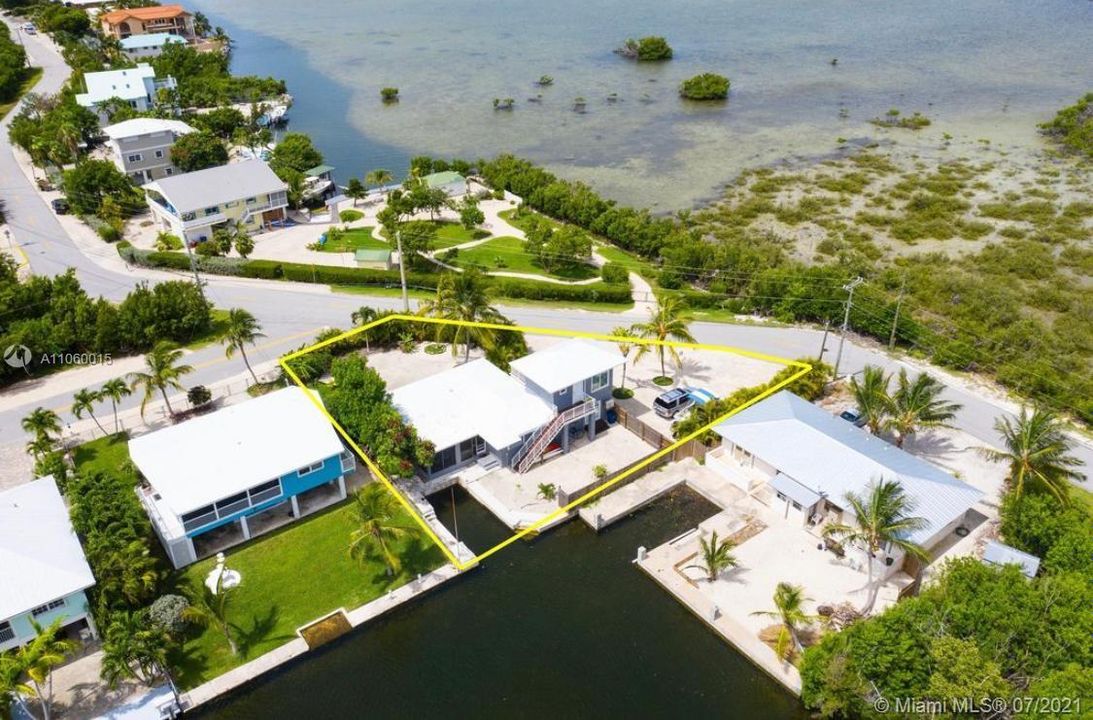 最近租的: $4,200 (3 贝兹, 3 浴室, 1611 平方英尺)