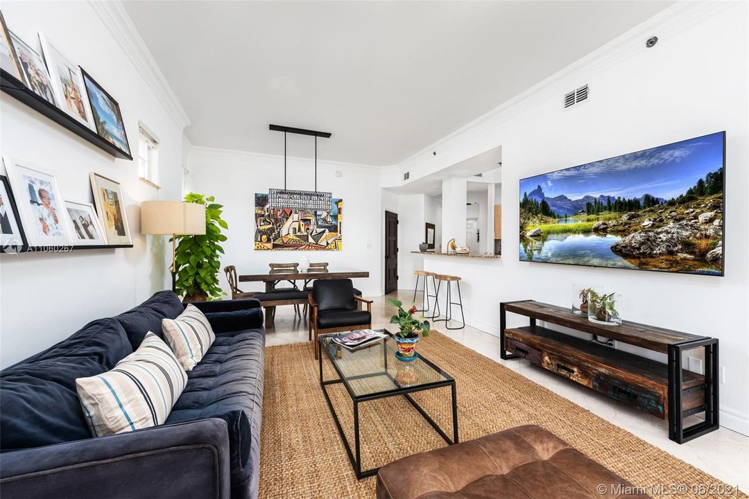 Recently Sold: $1,245,000 (3 beds, 3 baths, 1485 Square Feet)