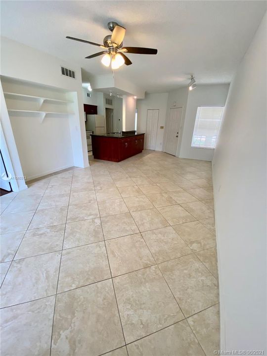 Recently Sold: $185,000 (2 beds, 2 baths, 1077 Square Feet)