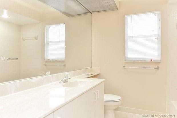 Недавно арендовано: $3,455 (3 спален, 2 ванн, 2640 Квадратных фут)