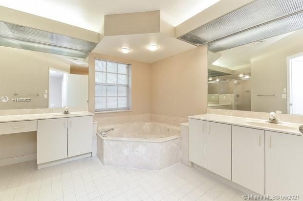 最近租的: $3,455 (3 贝兹, 2 浴室, 2640 平方英尺)