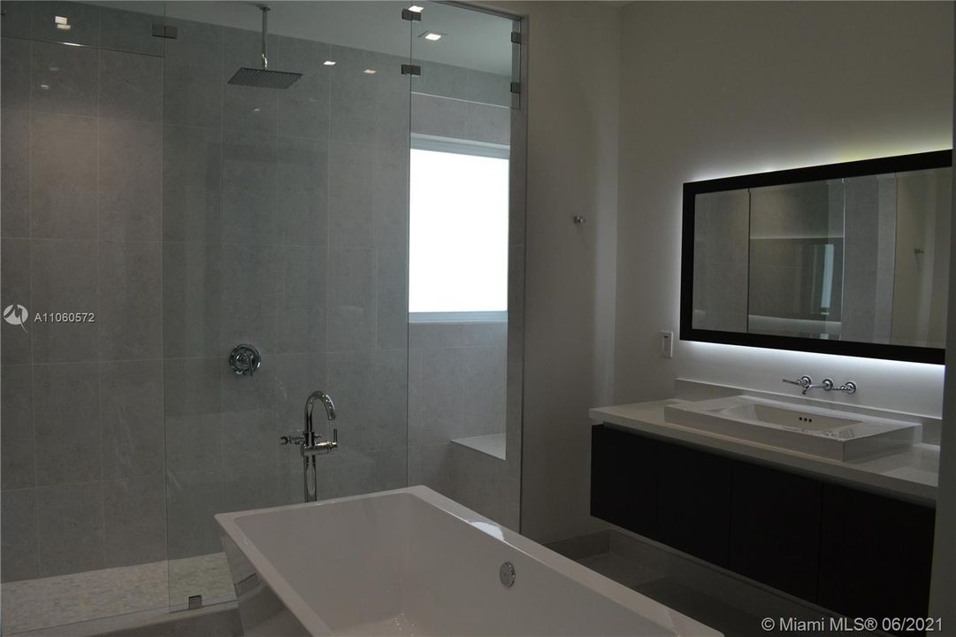 Недавно арендовано: $6,200 (5 спален, 5 ванн, 3898 Квадратных фут)
