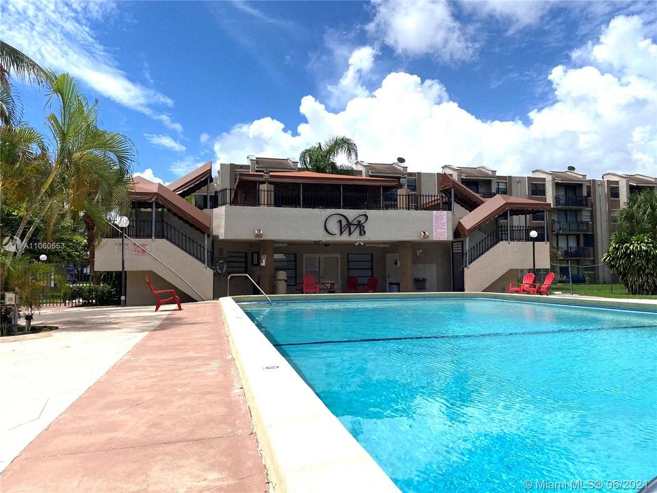 Recently Rented: $1,450 (2 beds, 1 baths, 760 Square Feet)