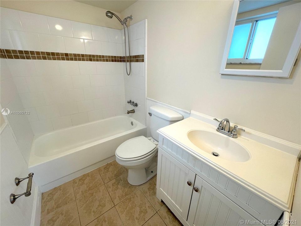 Недавно арендовано: $1,695 (2 спален, 2 ванн, 952 Квадратных фут)