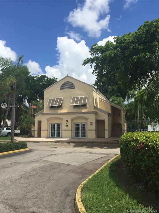 Recently Rented: $1,500 (1 beds, 1 baths, 810 Square Feet)