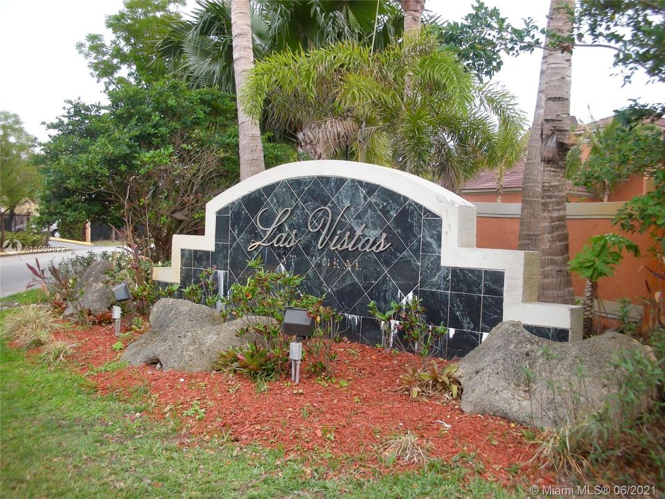 Recently Rented: $1,500 (1 beds, 1 baths, 810 Square Feet)