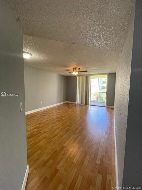 Recently Rented: $1,500 (1 beds, 1 baths, 810 Square Feet)