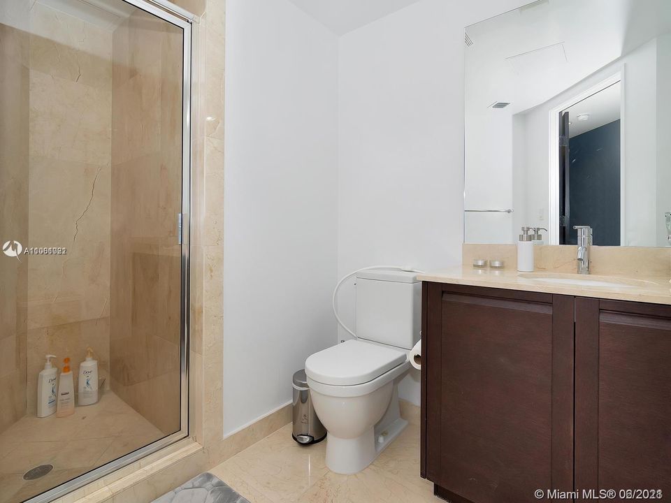 最近租的: $5,500 (3 贝兹, 2 浴室, 1447 平方英尺)