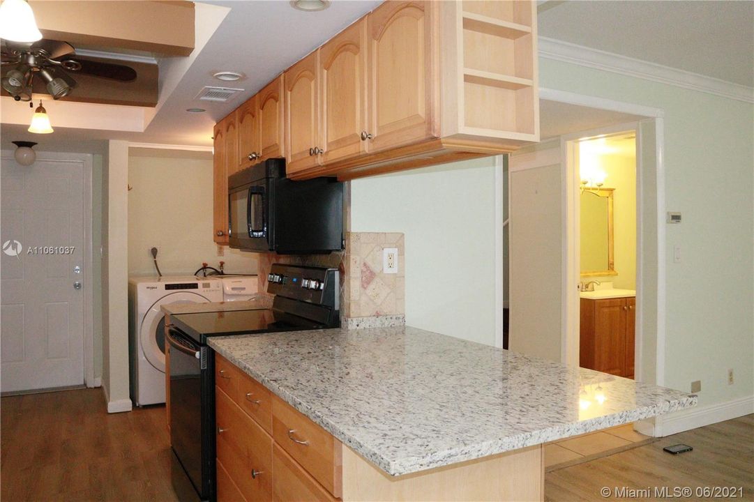 Recently Rented: $2,150 (3 beds, 2 baths, 1650 Square Feet)