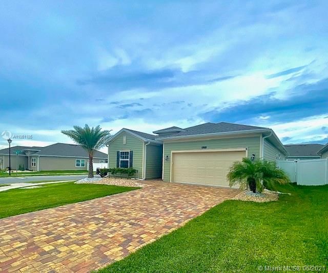 Recently Sold: $380,000 (4 beds, 3 baths, 2006 Square Feet)