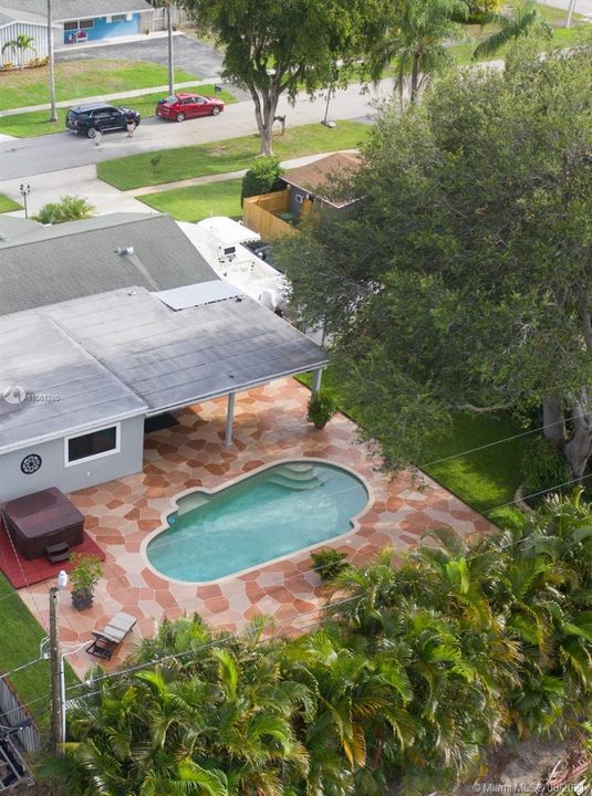 最近售出: $459,500 (3 贝兹, 2 浴室, 2080 平方英尺)