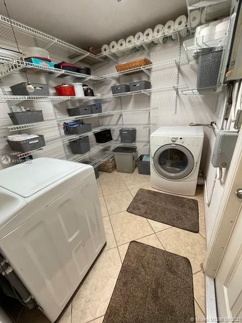 最近售出: $459,500 (3 贝兹, 2 浴室, 2080 平方英尺)