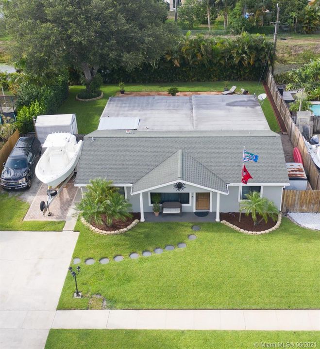 最近售出: $459,500 (3 贝兹, 2 浴室, 2080 平方英尺)