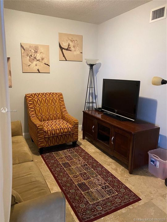 For Rent: $6,500 (2 beds, 2 baths, 1715 Square Feet)