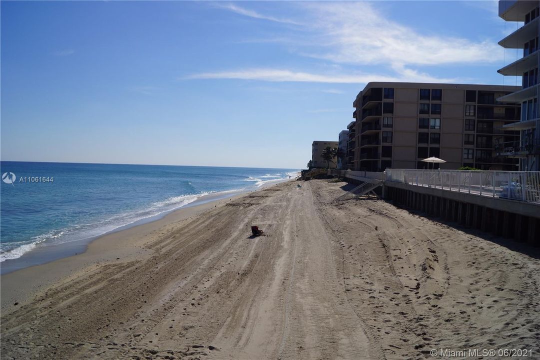 Vendido Recientemente: $299,000 (2 camas, 2 baños, 1541 Pies cuadrados)