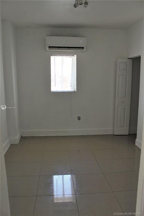 Recientemente alquilado: $1,000 (0 camas, 1 baños, 0 Pies cuadrados)