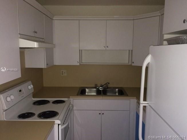 Recently Sold: $90,000 (1 beds, 1 baths, 633 Square Feet)