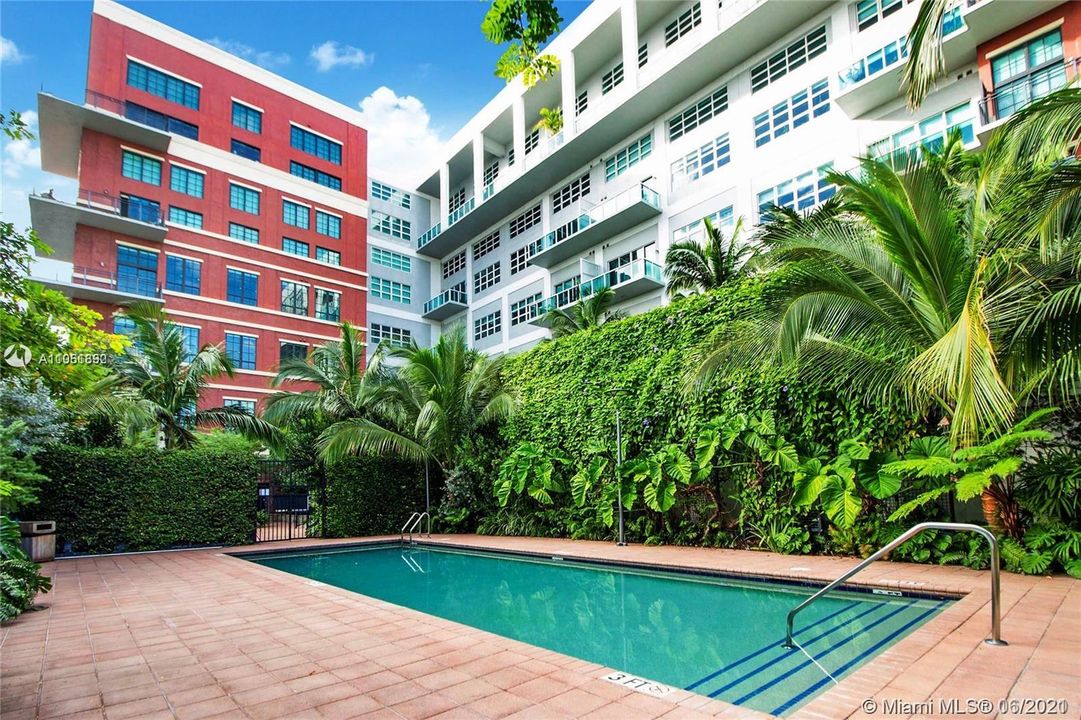 Recently Sold: $899,000 (1 beds, 2 baths, 1970 Square Feet)