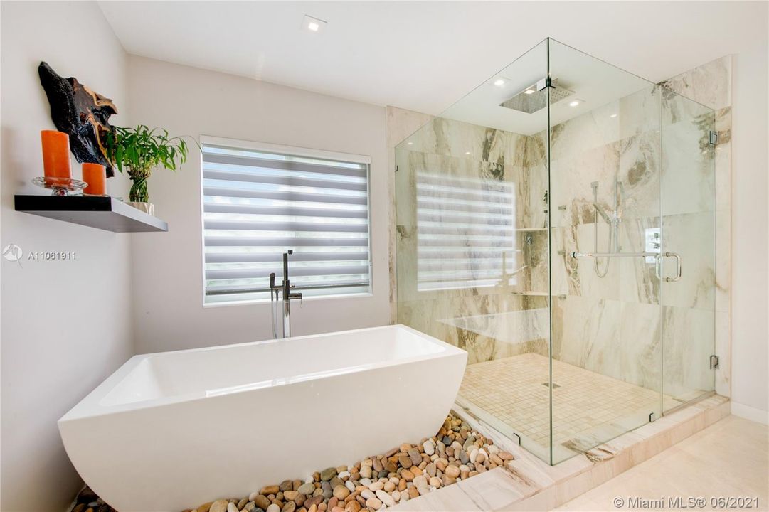 A Master Bath With Zen Appeal