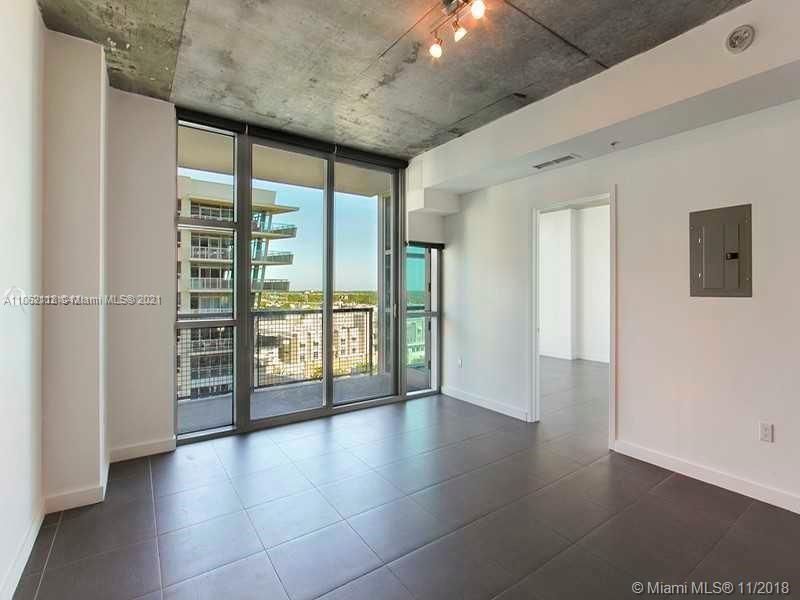 Recently Sold: $400,000 (1 beds, 1 baths, 761 Square Feet)