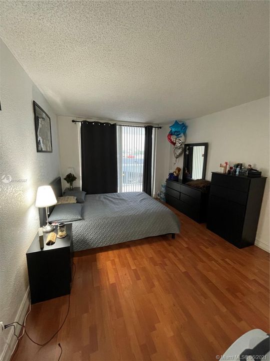 Recently Sold: $172,000 (2 beds, 1 baths, 767 Square Feet)