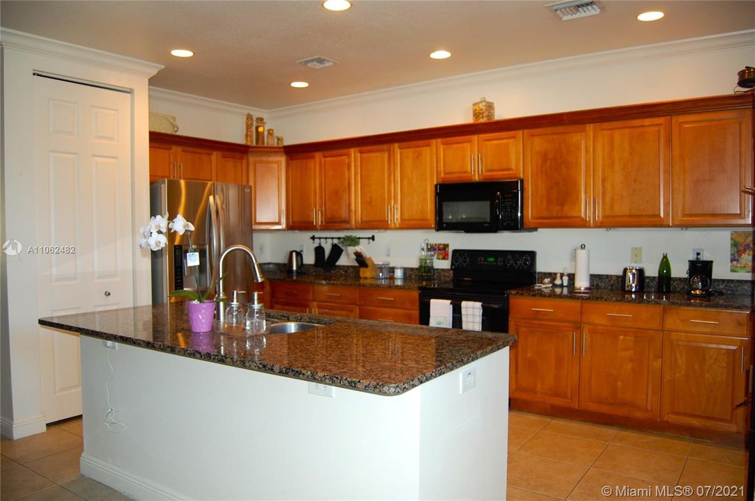 Large Kitchen with granite counter tops