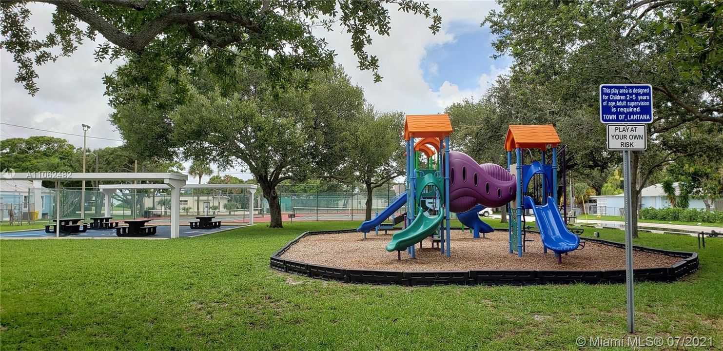 Lantana City Park & Chamber of Commerce, walking distance from the property.