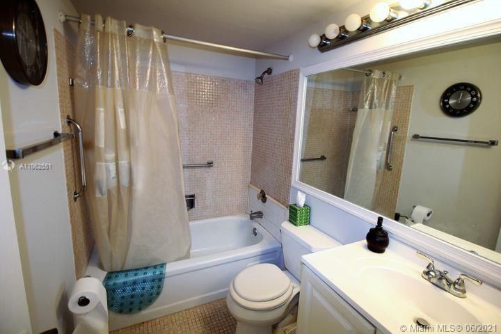 Недавно продано: $49,900 (1 спален, 1 ванн, 615 Квадратных фут)