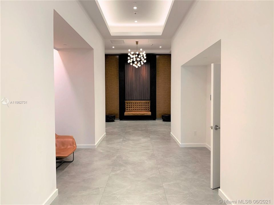 Recently Rented: $2,900 (2 beds, 2 baths, 1030 Square Feet)