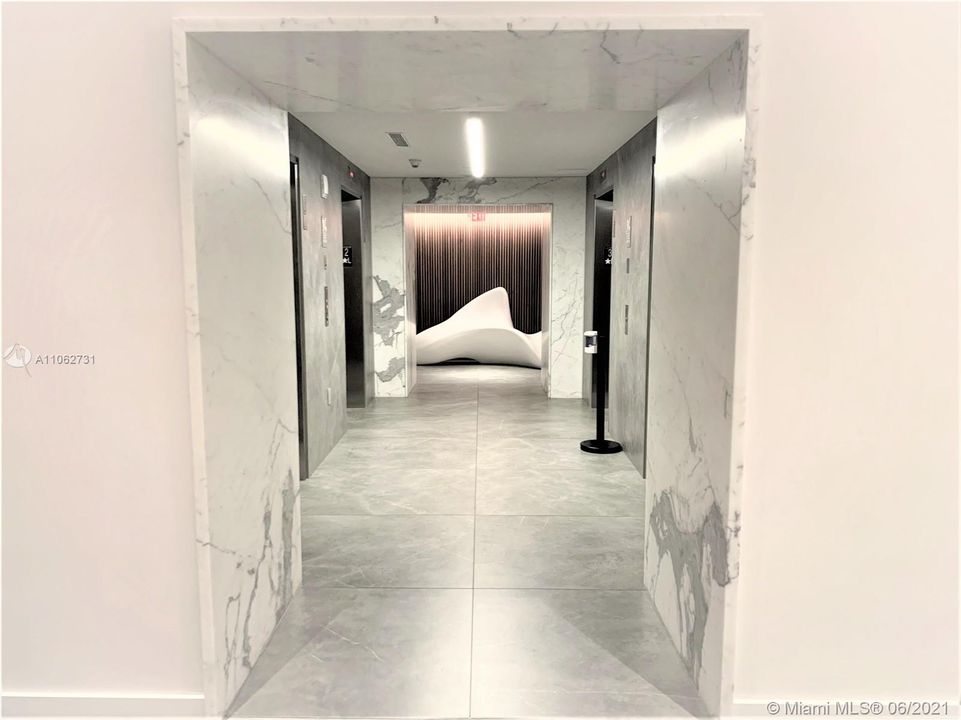 Recently Rented: $2,900 (2 beds, 2 baths, 1030 Square Feet)