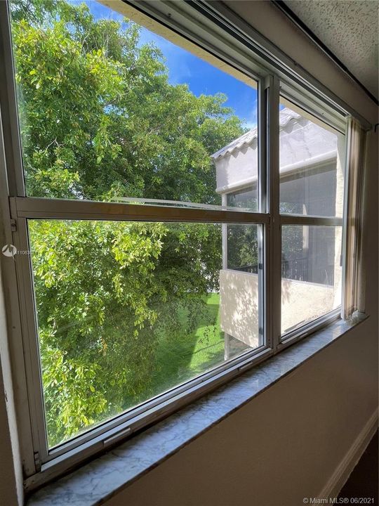 最近租的: $1,470 (1 贝兹, 1 浴室, 810 平方英尺)