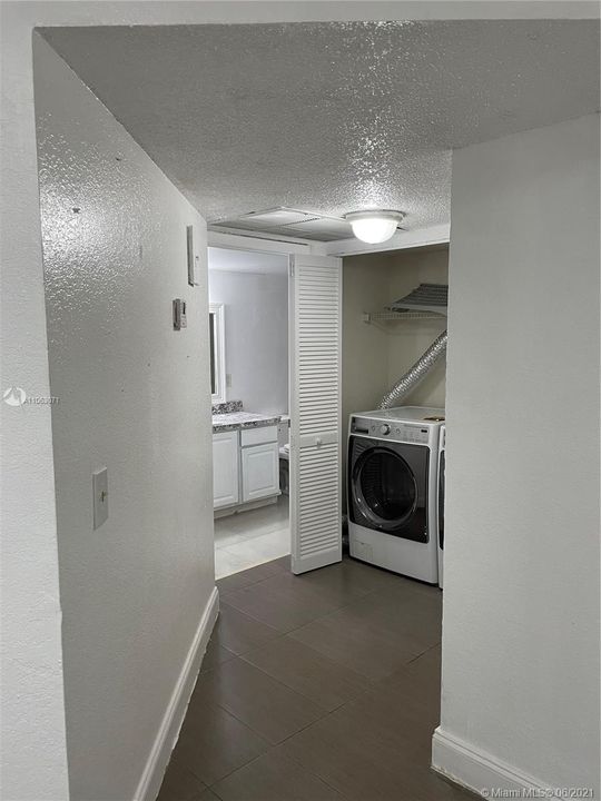 最近租的: $1,470 (1 贝兹, 1 浴室, 810 平方英尺)