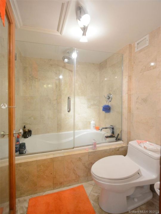 Недавно арендовано: $3,800 (0 спален, 1 ванн, 760 Квадратных фут)