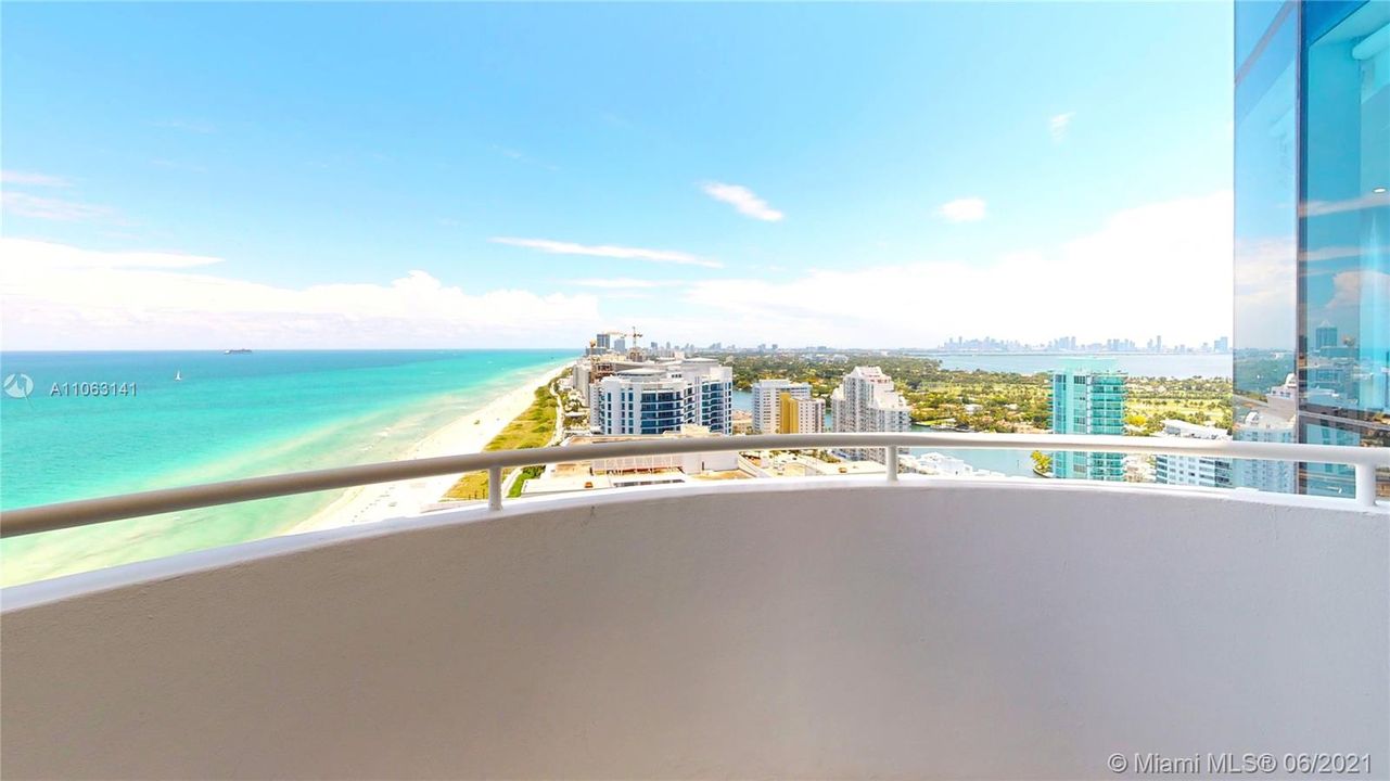 Recently Sold: $1,520,000 (3 beds, 2 baths, 1700 Square Feet)