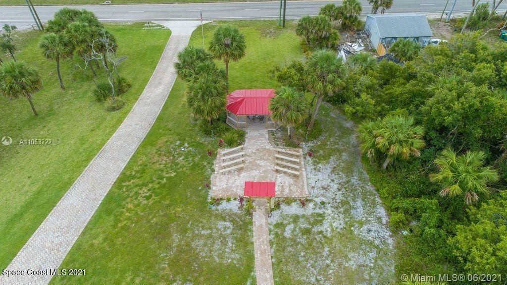 Recently Sold: $900,000 (3 beds, 3 baths, 2063 Square Feet)