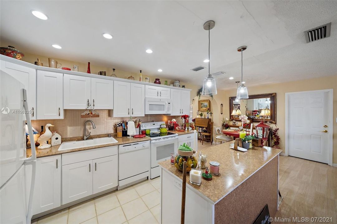 Newer Counters and Cabinets
