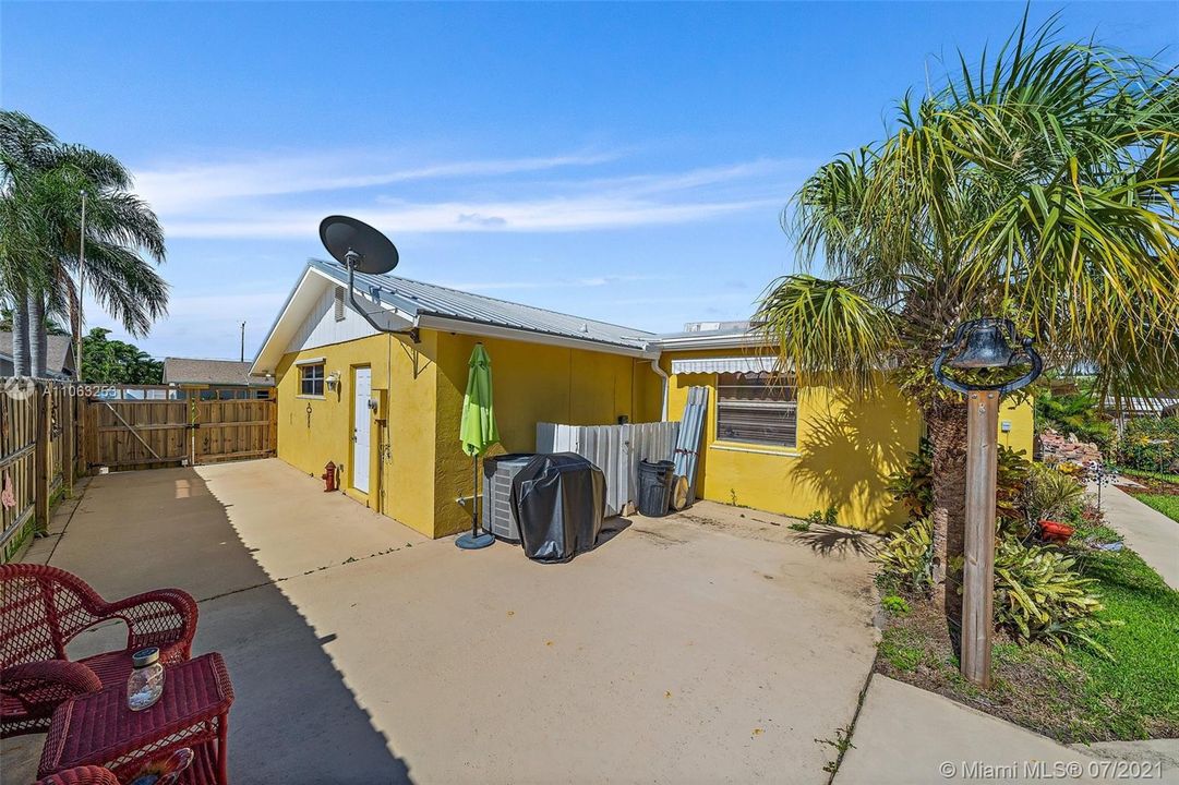 Wide Driveway/Storage Area for Toys