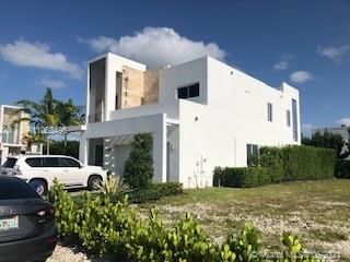Recently Sold: $830,000 (4 beds, 3 baths, 2782 Square Feet)