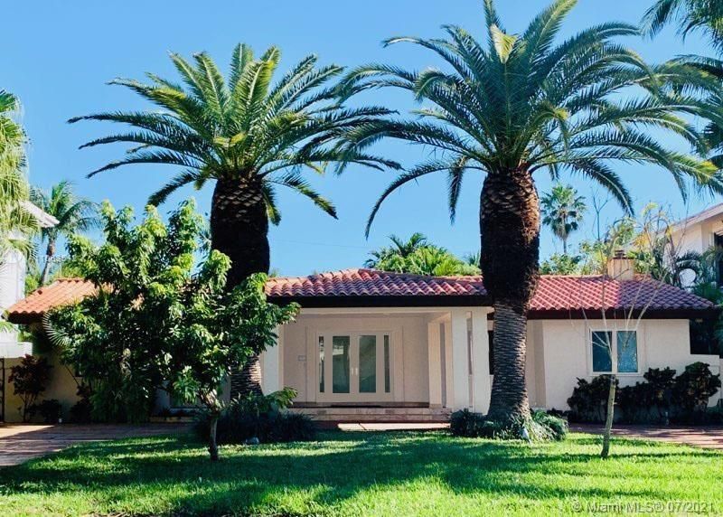 Recently Sold: $2,850,000 (4 beds, 4 baths, 2458 Square Feet)