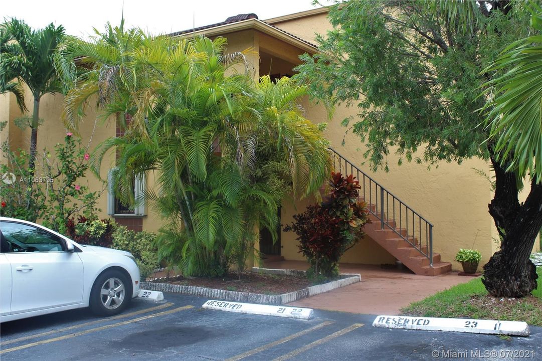 Recently Sold: $245,000 (2 beds, 2 baths, 1180 Square Feet)