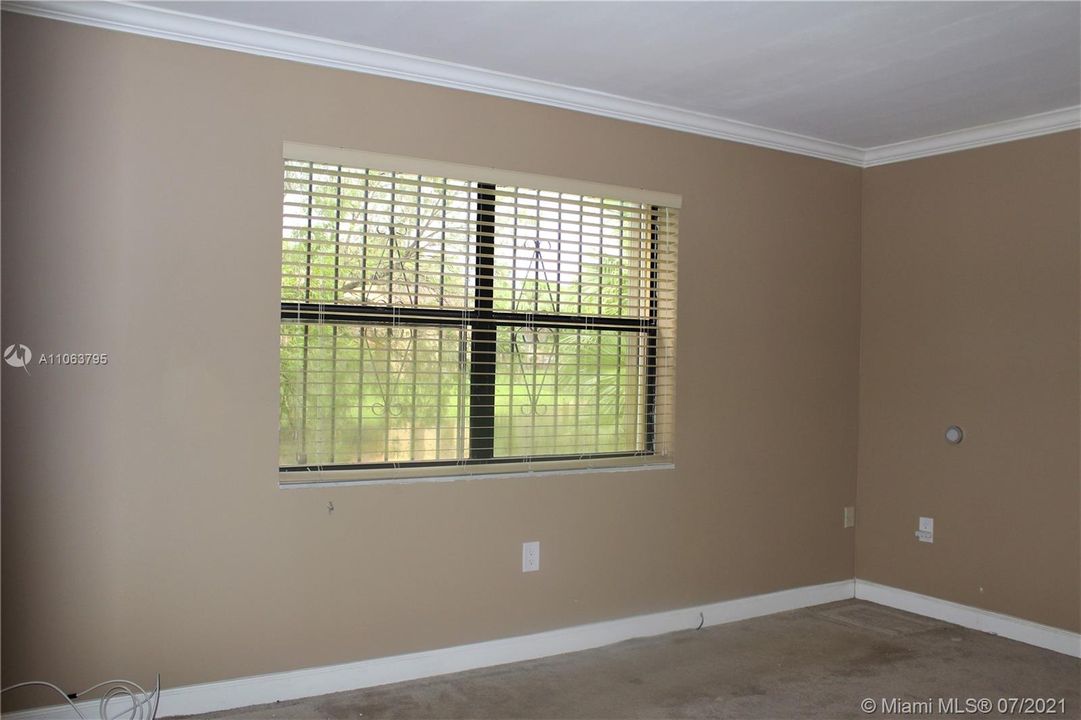 Recently Sold: $245,000 (2 beds, 2 baths, 1180 Square Feet)