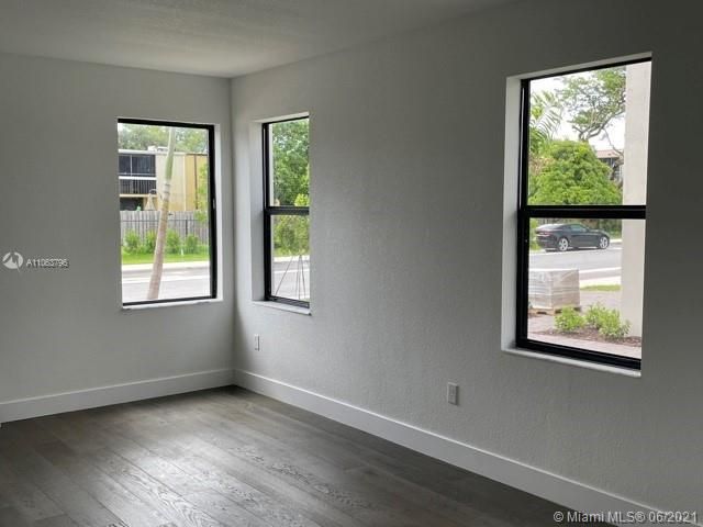 Recientemente alquilado: $3,850 (4 camas, 3 baños, 2094 Pies cuadrados)