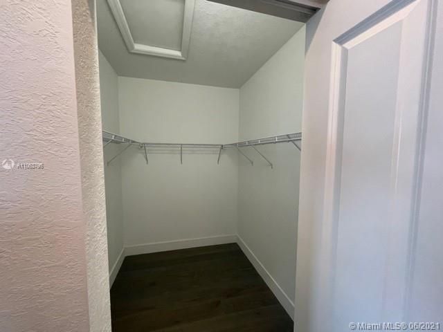 Recientemente alquilado: $3,850 (4 camas, 3 baños, 2094 Pies cuadrados)