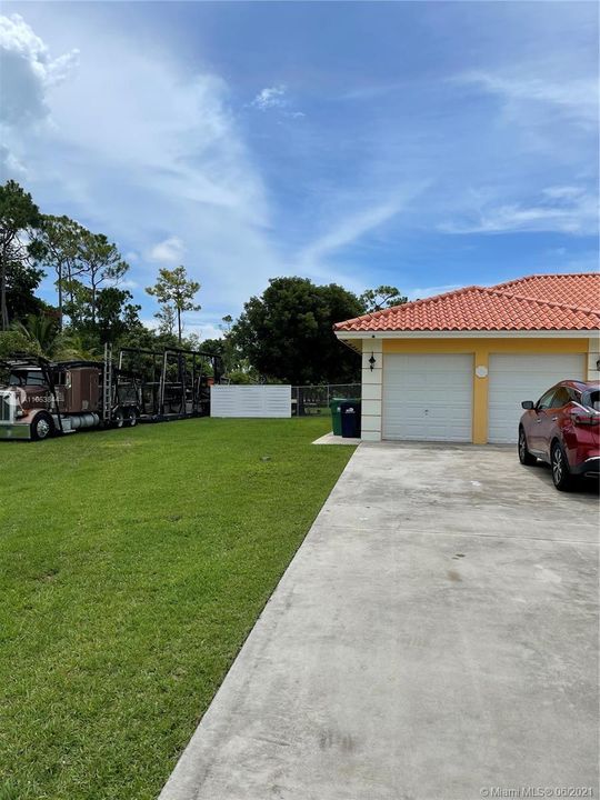 Recently Sold: $800,000 (4 beds, 2 baths, 0 Square Feet)