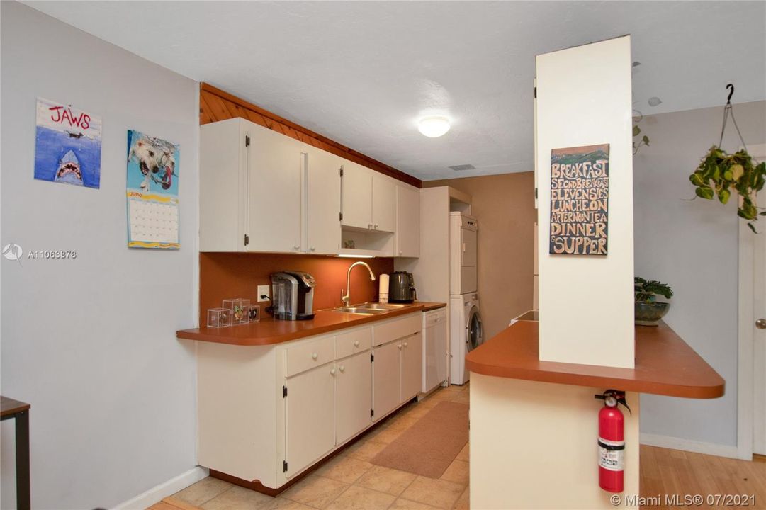 Recently Sold: $272,000 (2 beds, 2 baths, 1176 Square Feet)
