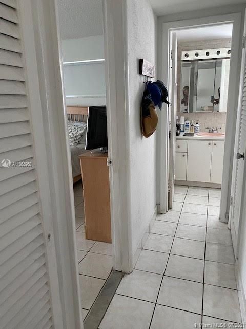 Недавно продано: $115,900 (1 спален, 1 ванн, 590 Квадратных фут)