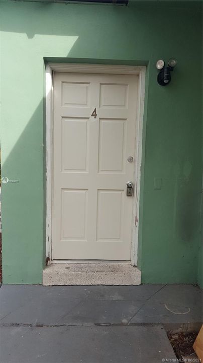 Recently Rented: $1,625 (2 beds, 1 baths, 3423 Square Feet)