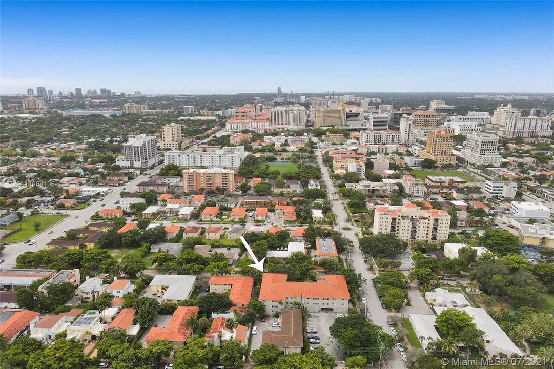 Recently Sold: $220,000 (1 beds, 1 baths, 580 Square Feet)