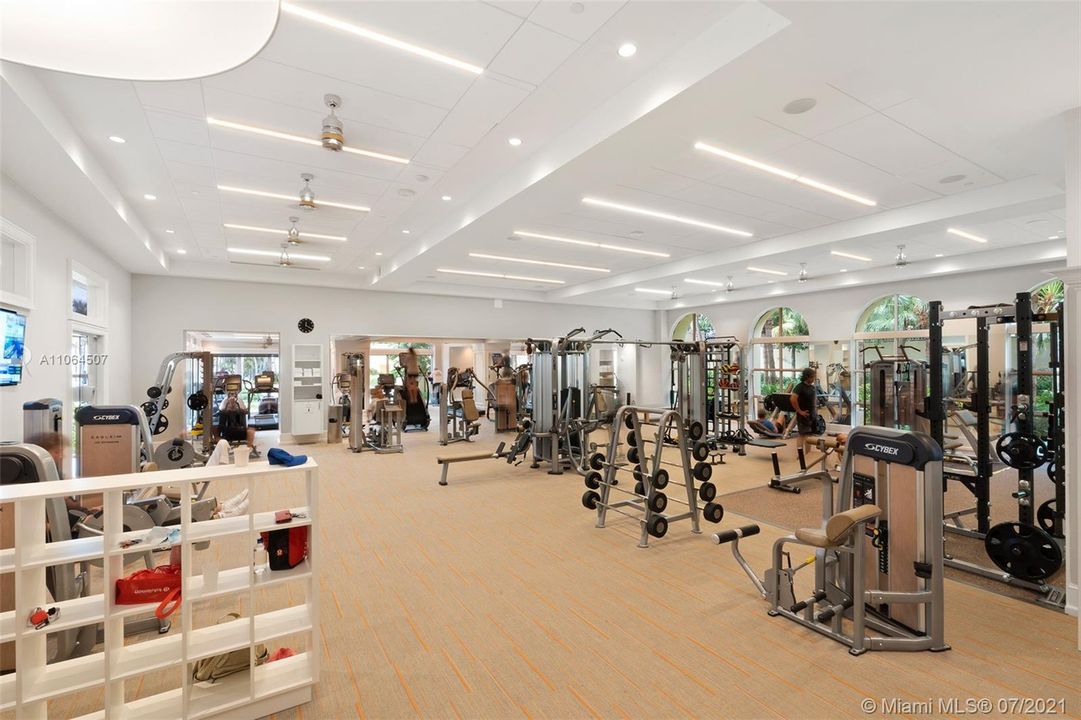 785 Crandon Blvd Unit 505 - Fitness Center