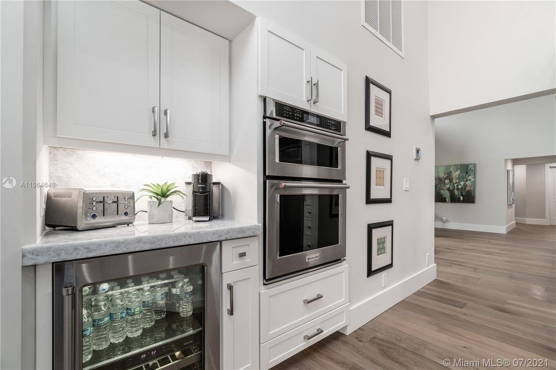 Recently Sold: $1,099,000 (4 beds, 2 baths, 3161 Square Feet)